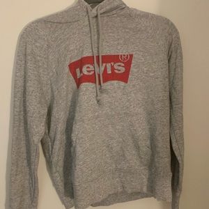 levi’s sweatshirt